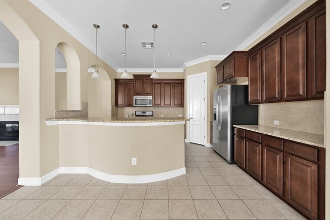 Building Photo - 14527 San Pietro Dr