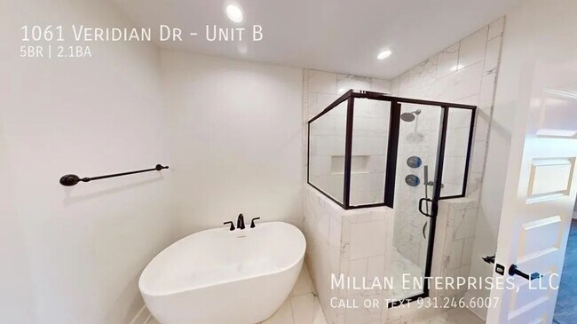Building Photo - 1061 Veridian Dr
