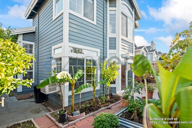 Building Photo - 281 Scotts Valley