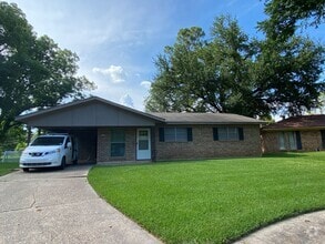 Building Photo - Shady Grove Rental