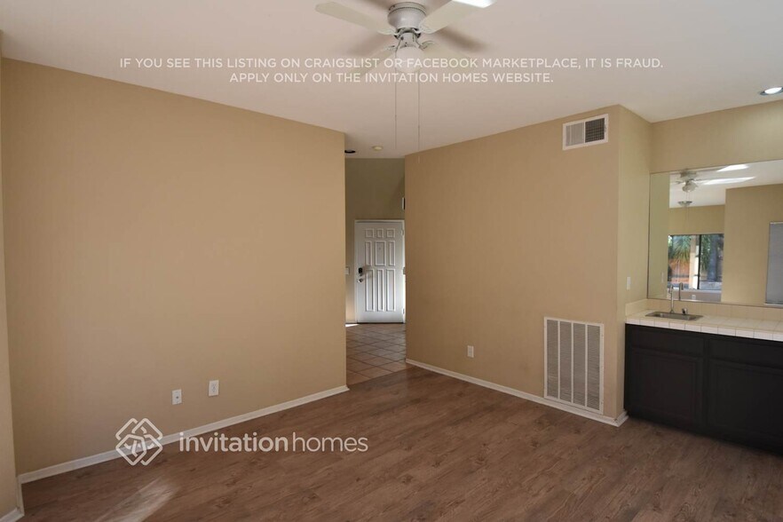 Building Photo - 10334 Tributary Dr