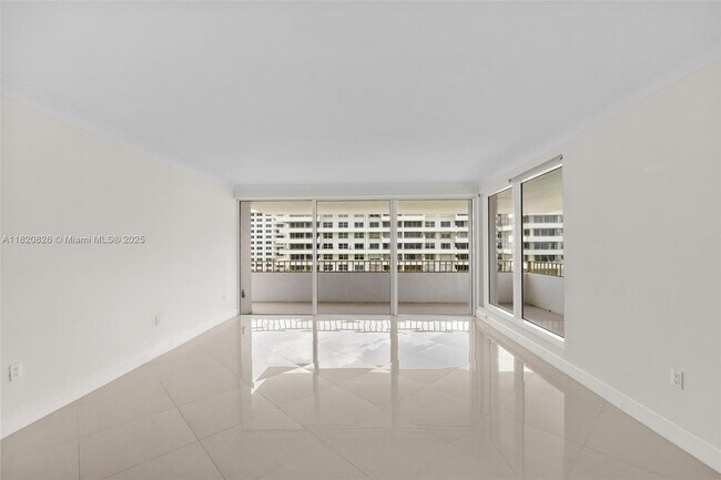 Building Photo - 177 Ocean Ln Dr