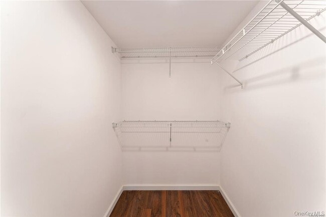 Building Photo - 5 Carlton Ave