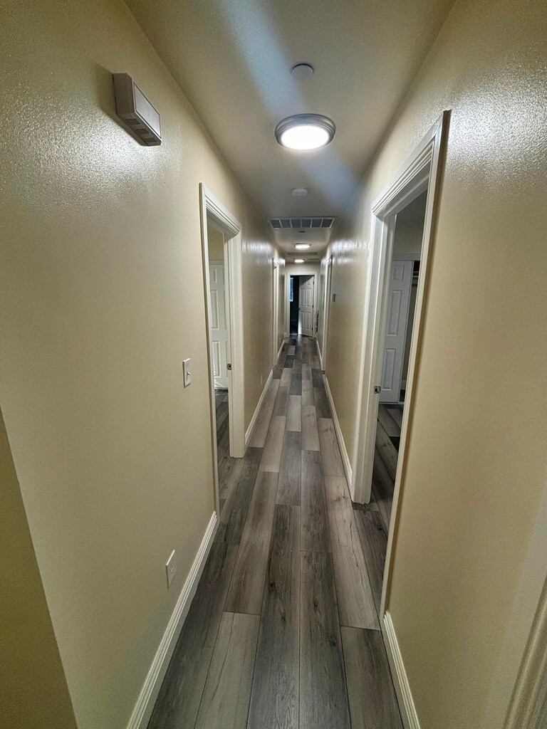 Building Photo - 1229 W Gage Ave