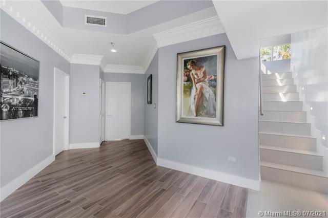 Building Photo - 8425 SW 58th St