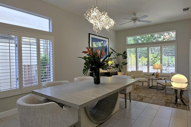 Building Photo - 78622 Waterfall Dr