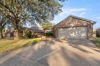 Building Photo - 13216 Bennington Ln