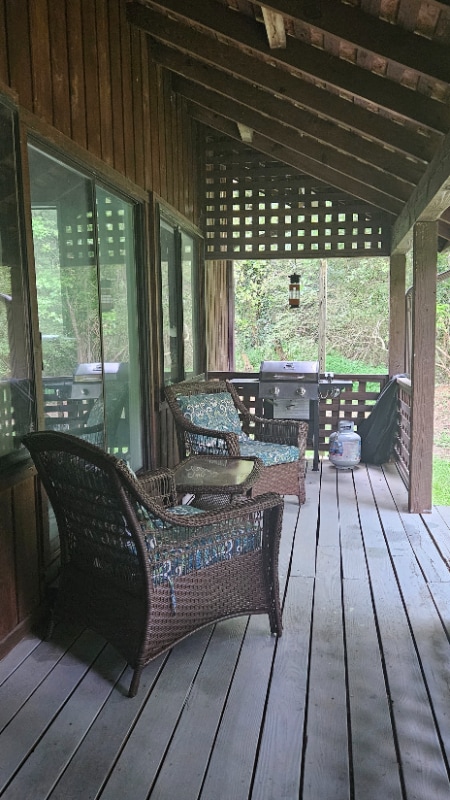 Building Photo - 36 Fairway Ln