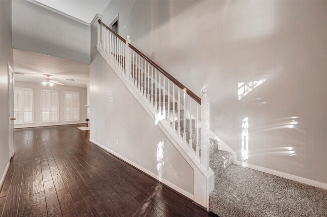 Building Photo - 22726 Shannon Falls Ct