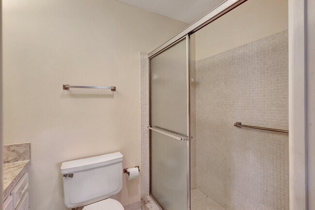 Building Photo - 903 Savannas Point Dr