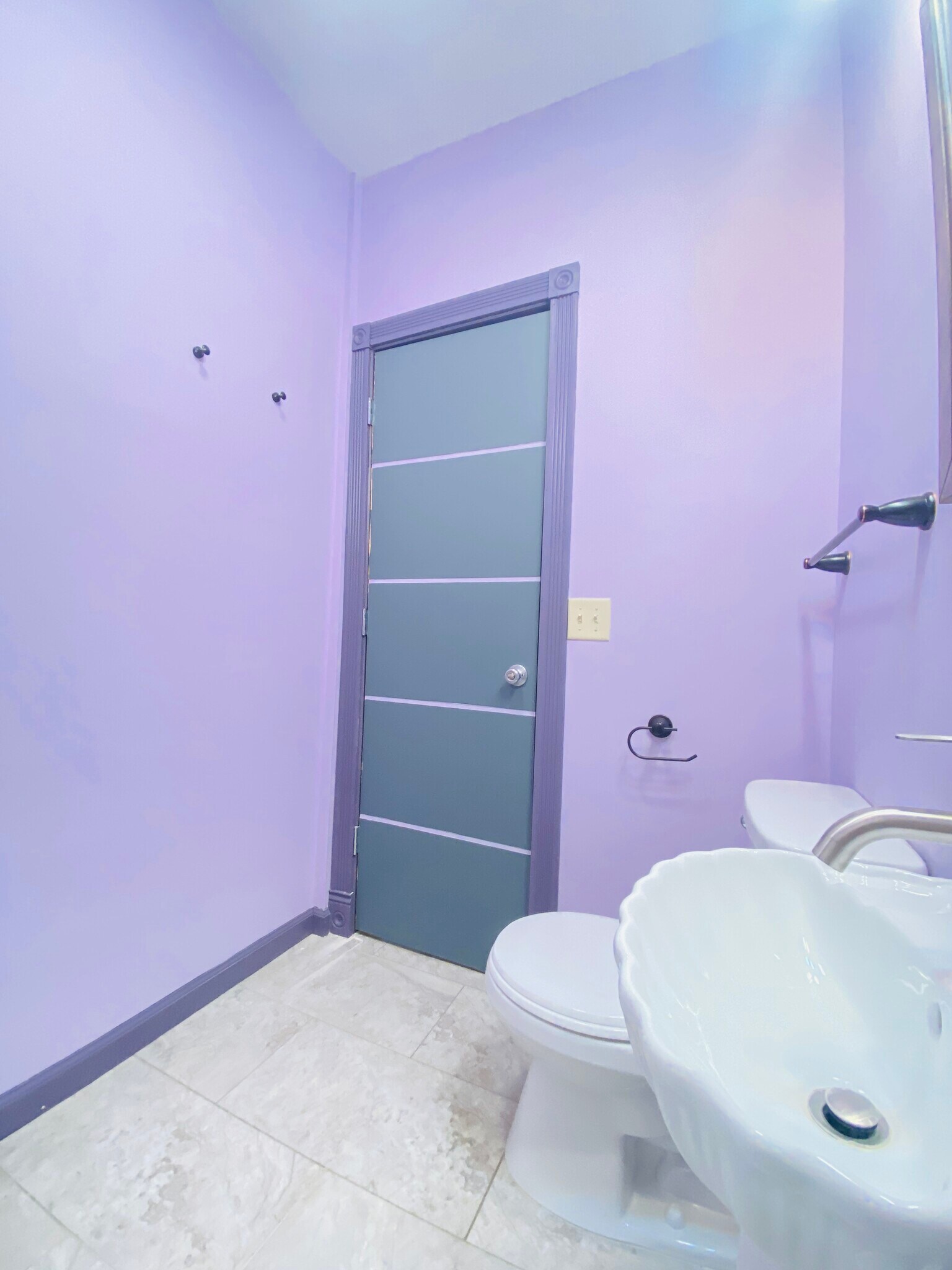 Building Photo - 1337 Madison St