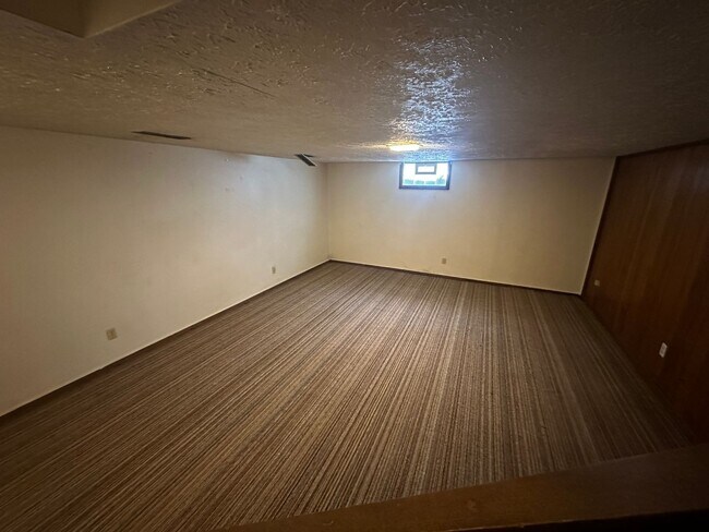 Building Photo - 2BD Duplex Jackson Township - Canton