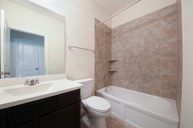 Building Photo - 14002 Madrigal Ln
