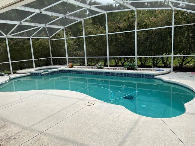 Building Photo - 30733 Buttercup Ln