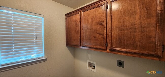 Building Photo - 4209 Maid Marian Cir