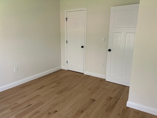 Building Photo - 189 Greenwood St