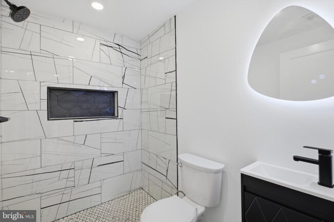 Building Photo - 349 N 62nd St