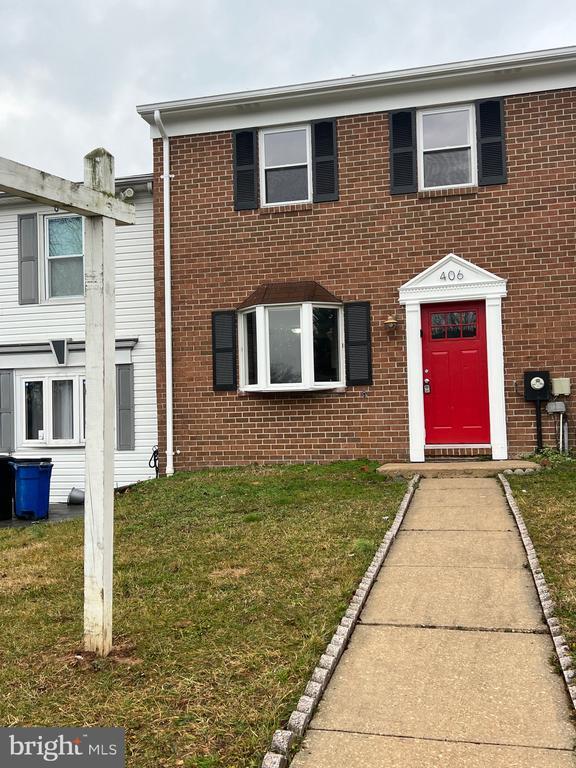Building Photo - 406 Essexwood Ct