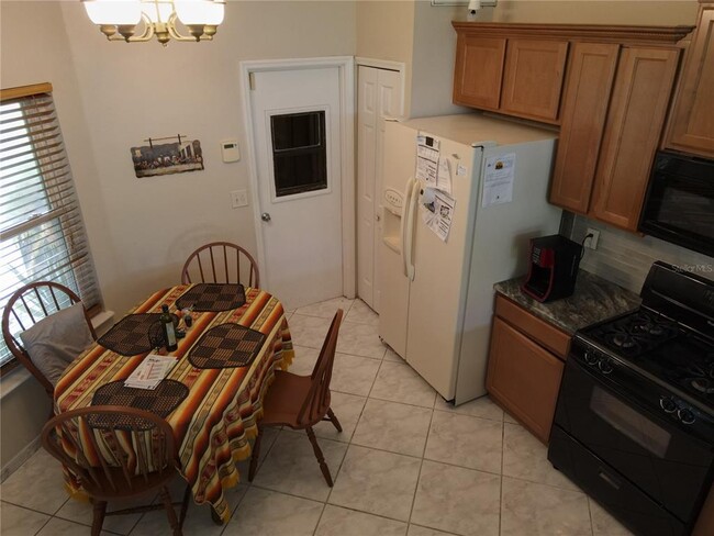 Building Photo - 1717 Burnham Ct