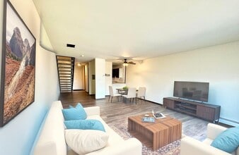 Building Photo - Rare rental opportunity conveniently locat...