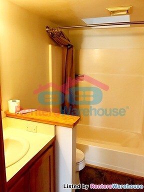 Building Photo - 543 Cortez St