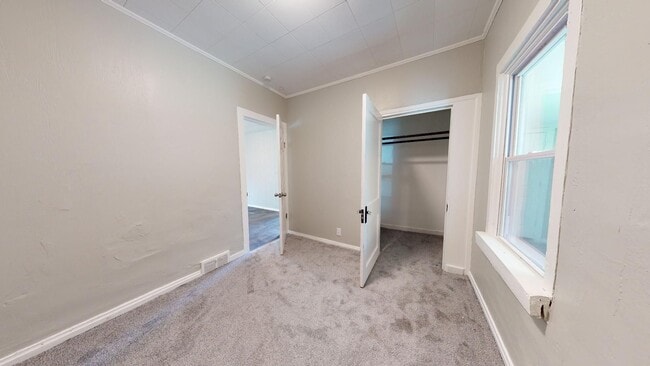 Building Photo - 4023 Valley Rd