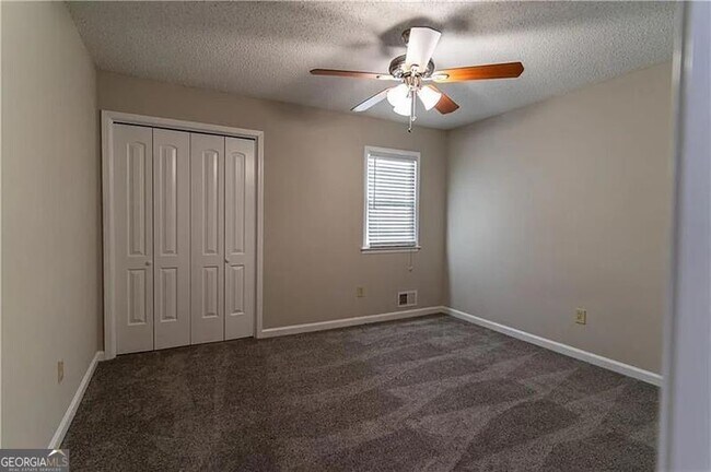 Building Photo - 3562 Bryant Ln