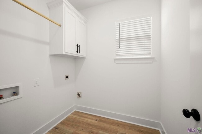 Building Photo - 39262 Bridge Path Ln