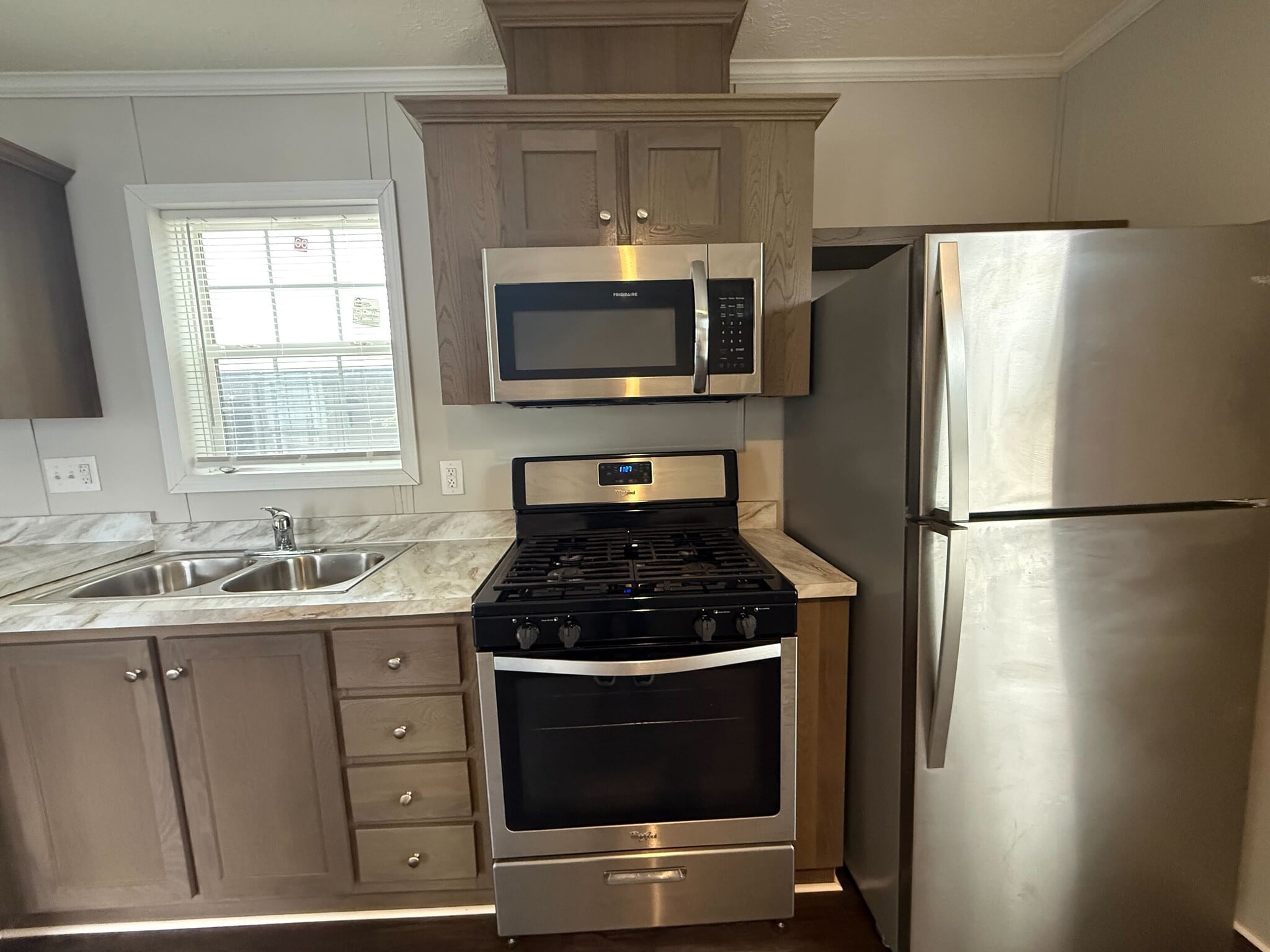 Building Photo - 7 First St. Unit 7