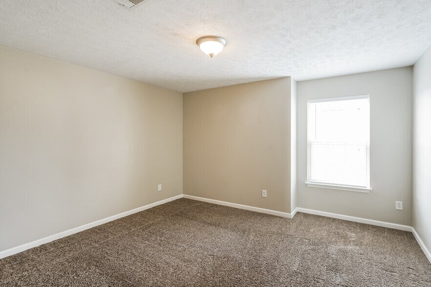 Building Photo - 2209 Dewey Dr