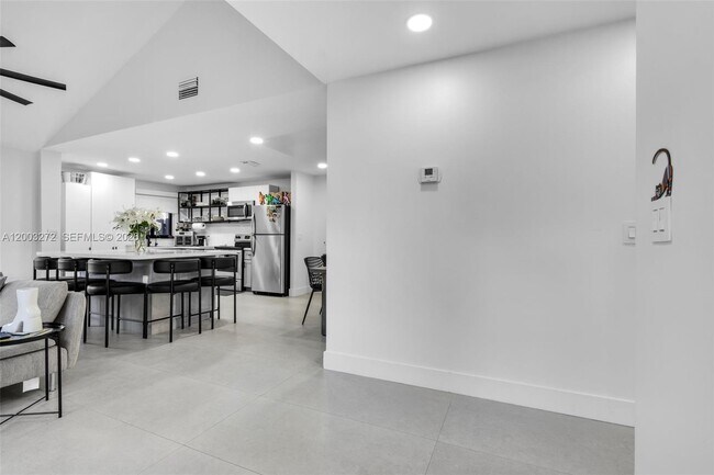 Building Photo - 250 SW 97th Terrace