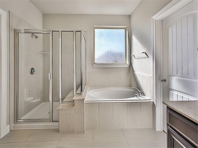 Building Photo - 15601 Cabrillo Way