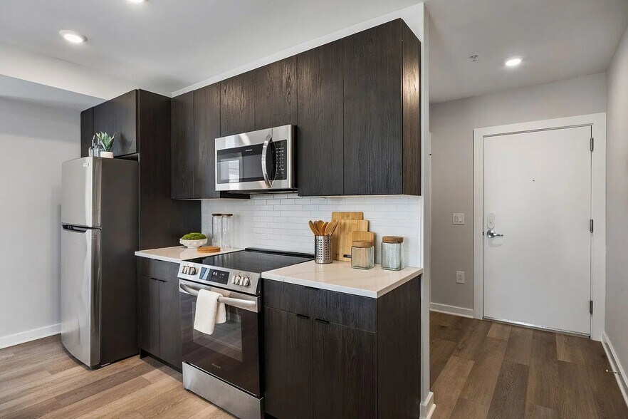 Building Photo - 3449 Scotts Ln