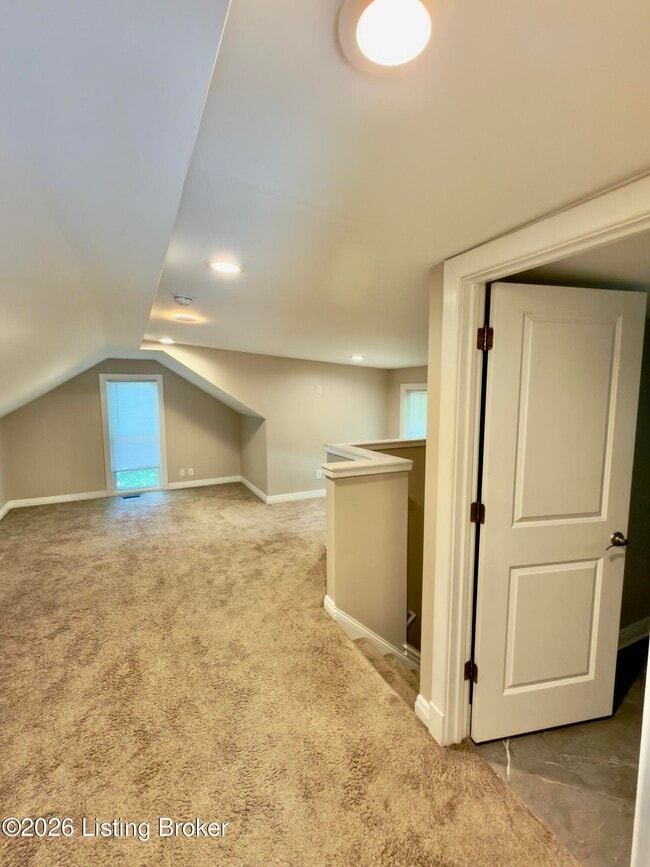 Building Photo - 2125 Crittenden Dr