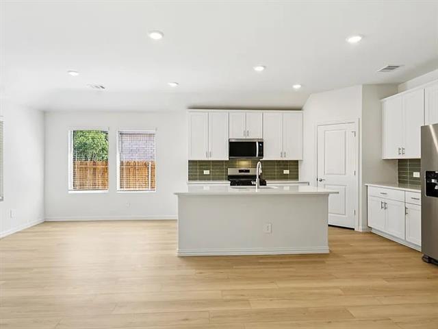 Building Photo - 1019 Emberwood Dr