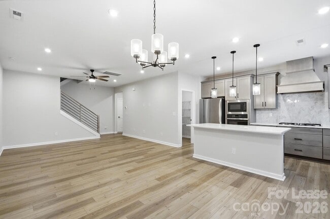 Building Photo - 615 Myrick Aly