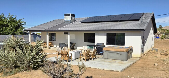 Building Photo - 8160 Palomar Ave