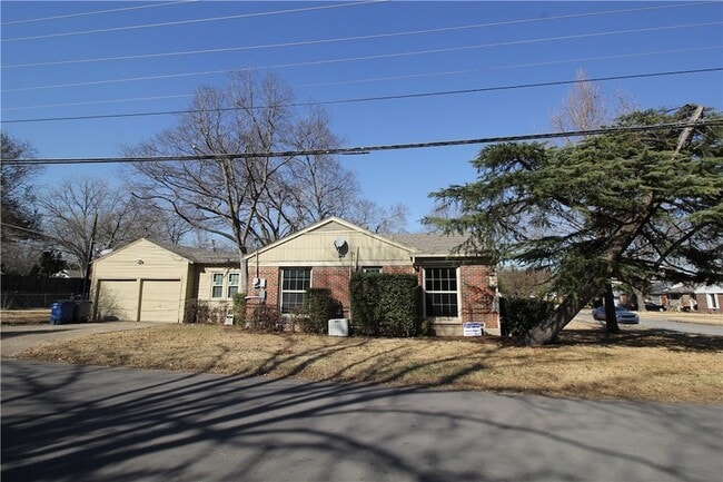 Building Photo - 4303 Delmar Ave