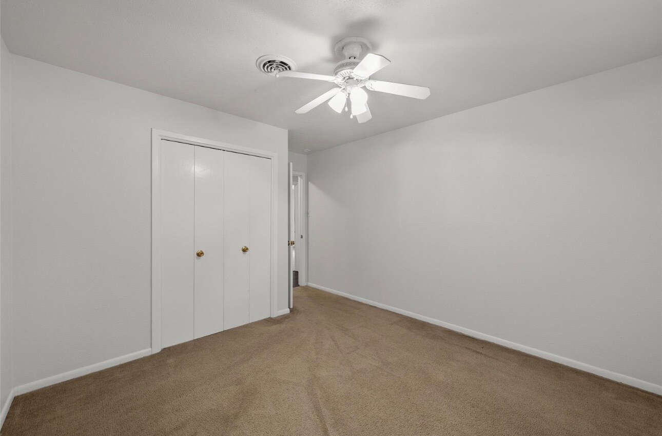 Building Photo - 8718 Panther Dr