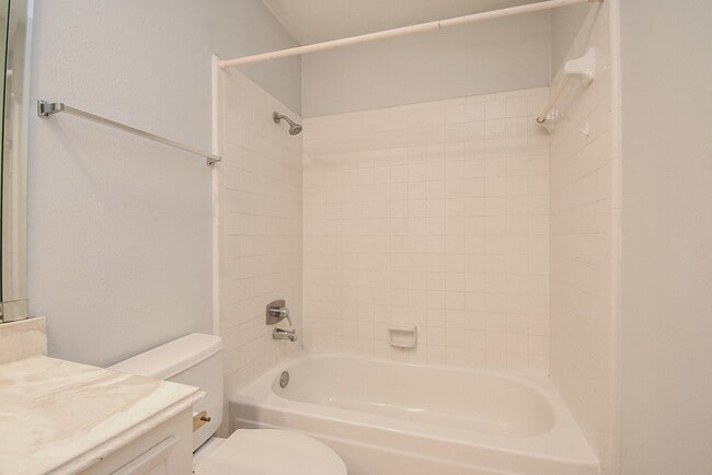 Building Photo - 14418 Royal Hill Dr