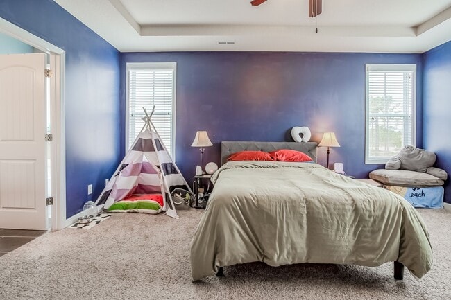 Building Photo - 3-Bedroom Townhome with Garage in Holly Ridge