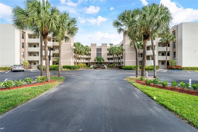 Primary Photo - 5750 Camino Del Sol