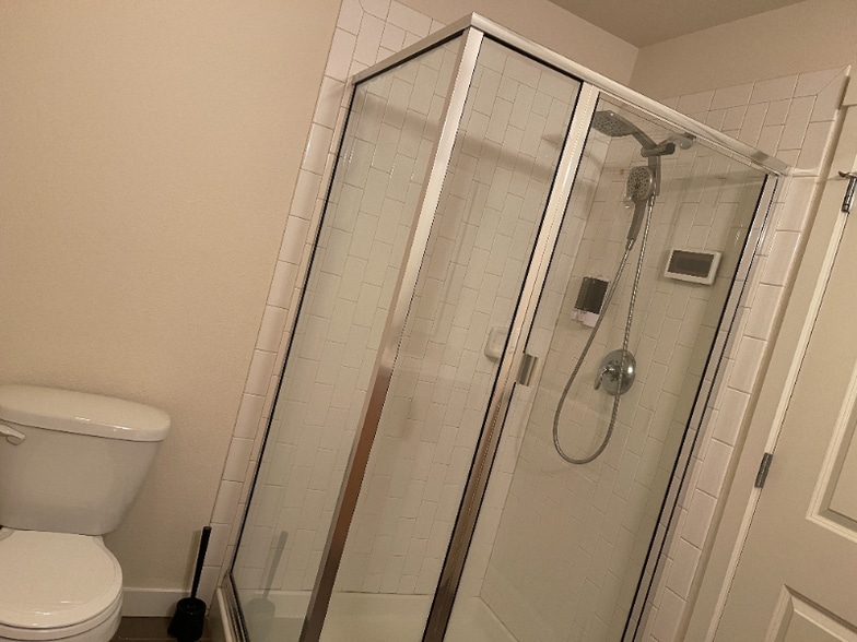 Building Photo - 2233 NW Hidden Ln