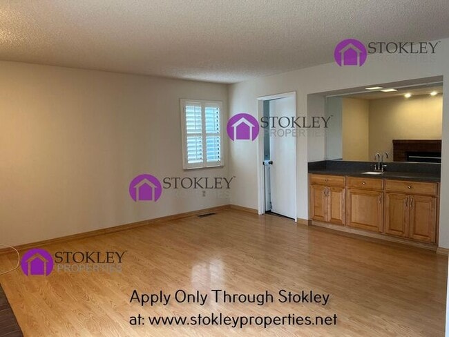 Building Photo - 3840 Rockford Dr