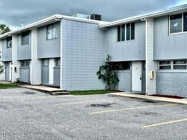 Building Photo - 1010 N Fiske Blvd