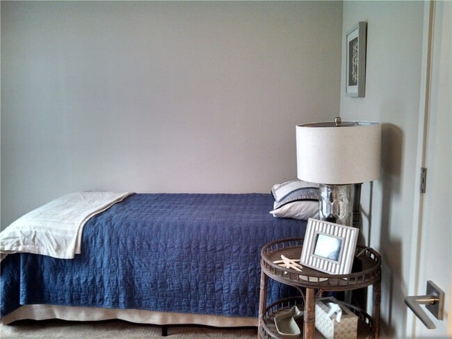 Building Photo - 2500 Main St