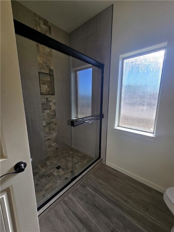 Building Photo - 2561 N Ridge Ave