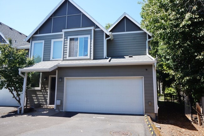 Primary Photo - Beautiful Beaverton Townhouse