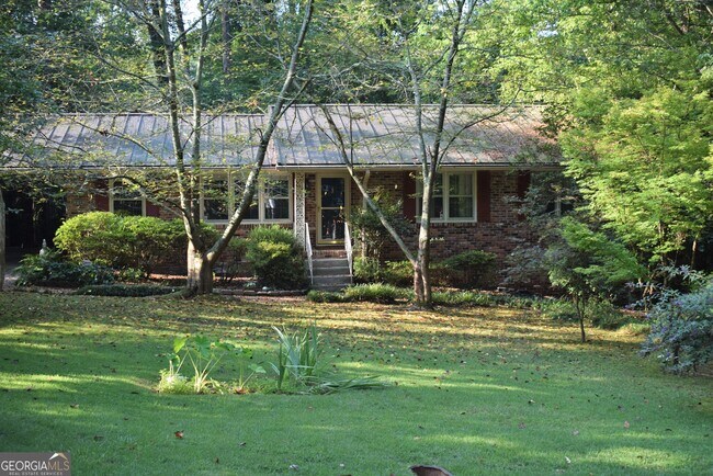 Building Photo - 2535 Melinda Dr NE