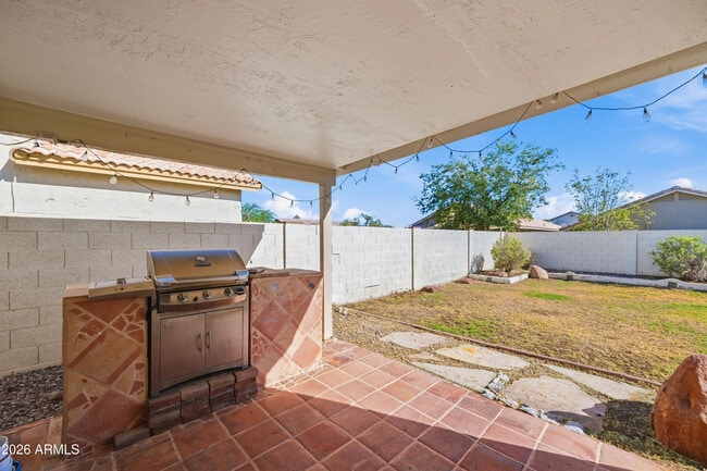 Building Photo - 5011 W Kristal Way